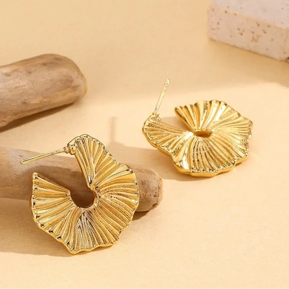 NEW💎18K Gold Plated textured Hoop Earrings*Chunky Hoop Earrings - Picture 2 of 4